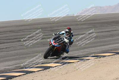 media/Oct-13-2025-Moto Forza (Mon) [[a66d839500]]/3-B Group/Session 2 (Bowl)/